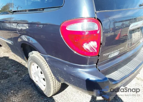 2007 Chrysler Town & Country Touring from USA, damaged, VIN 2A4GP54LX7R134603